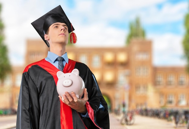 529 Plans in 2025: Are They Still the Best College Savings Option?